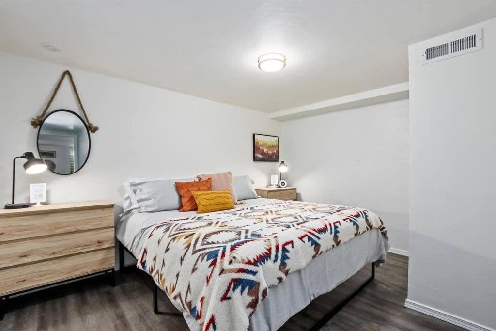 #Stayinmydistrict Twin Falls Pendleton Chic Suite Bagian luar foto